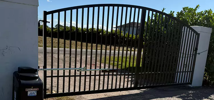 Driveway Fence Repair Buffalo Grove